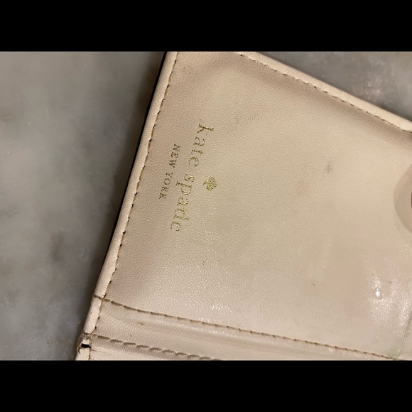 Kate Spade wallet - Picture 3 of 4